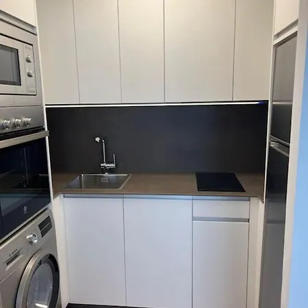 Apartamento En Zona Plaza America