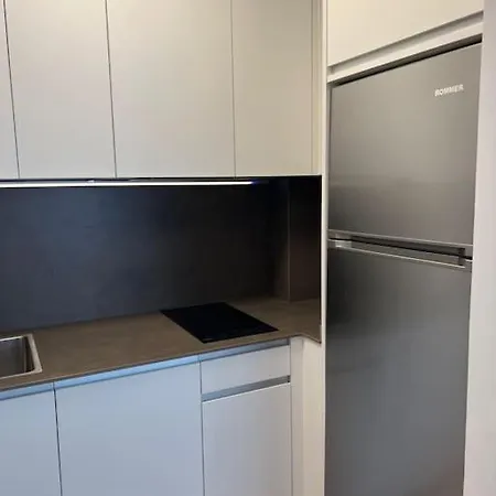 Apartamento En Zona Plaza America *