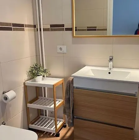 Apartamento En Zona Plaza America Vigo