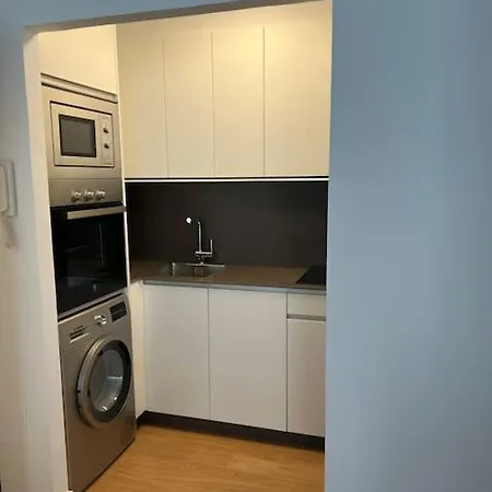 Apartamento En Zona Plaza America Διαμέρισμα Βίγκο